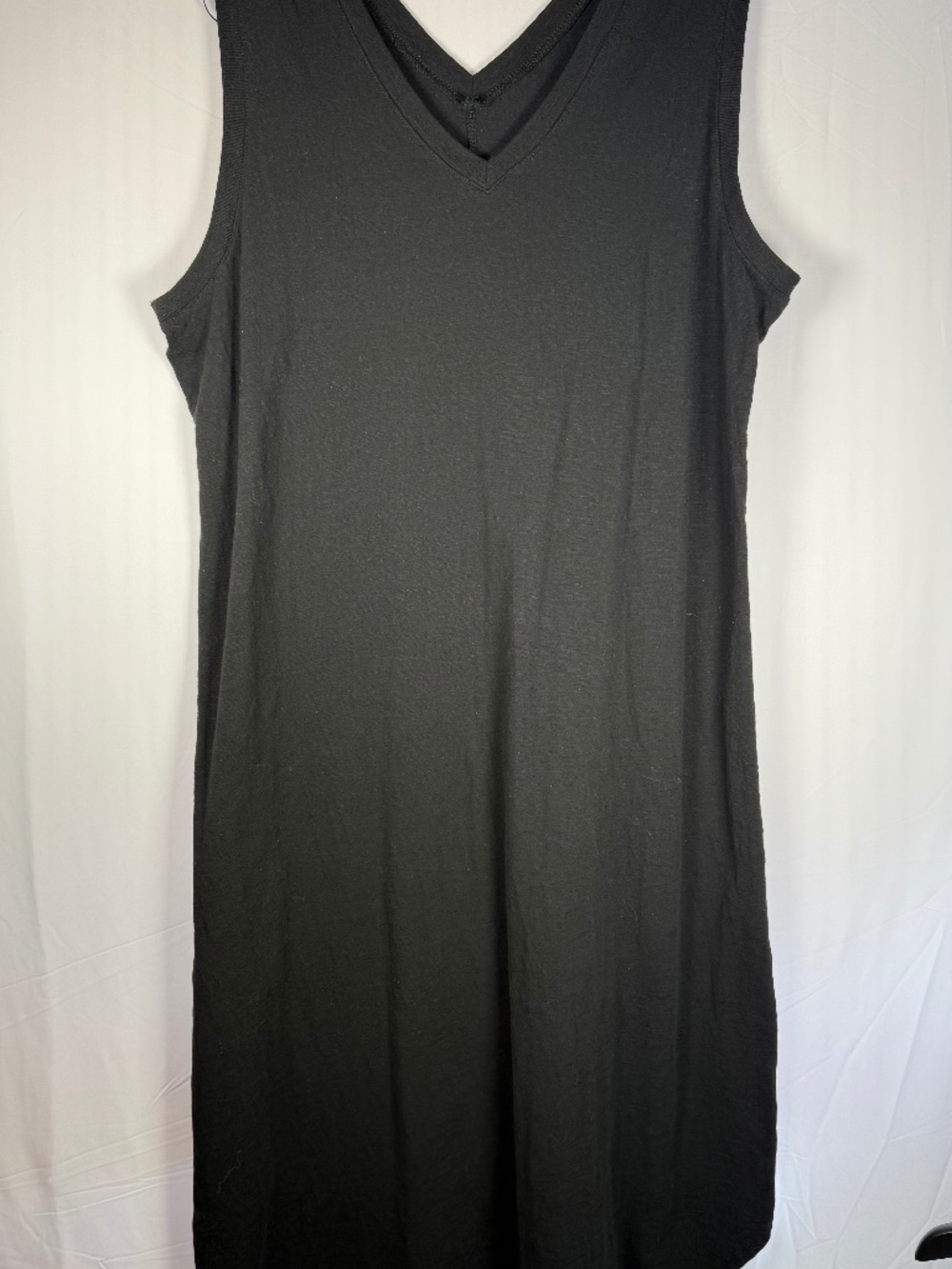 Target Store Time & Tru black curved hem ankle length v-neck sleeveless dress XL